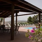 Bellajo - Rustiche Con Piscina Ferienhaus