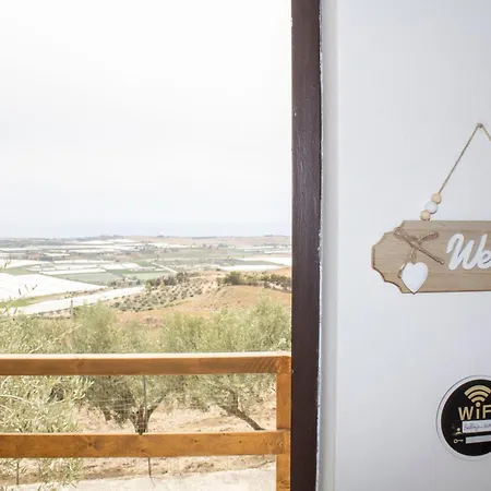 Bellajo - Rustiche Con Piscina