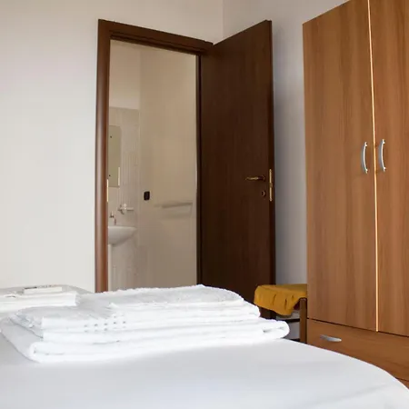 Bellajo - Rustiche Con Piscina