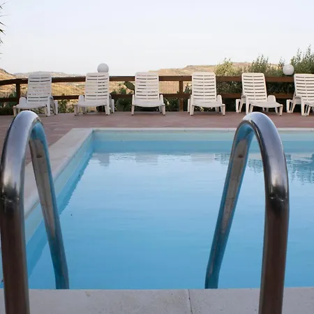 Bellajo - Rustiche Con Piscina