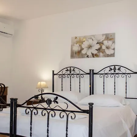 Bellajo - Rustiche Con Piscina * Agrigento