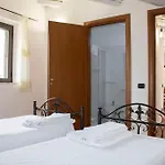 Casa vacanze Bellajo - Rustiche Con Piscina