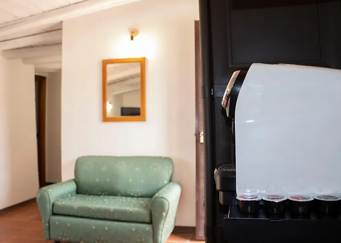 Bellajo - Rustiche Con Piscina