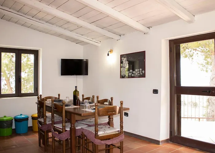 Bellajo - Rustiche Con Piscina Holiday home *